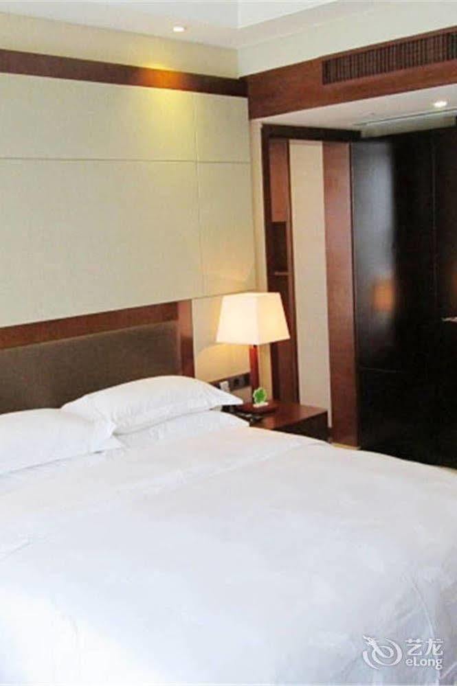 Bavaria City Hotel Beihai Zewnętrze zdjęcie